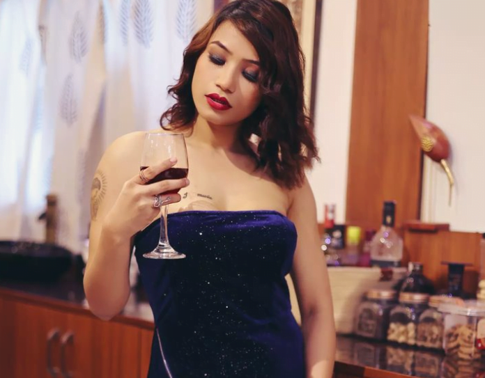 Alendra Bill Latest Nude Web series Video - Indianporngirl