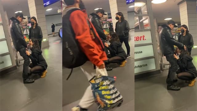 Viral girl giving Blowjob openly in metro